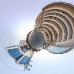 قصر هدیش – نمای سیاره کوچک بیرون تالار در روز